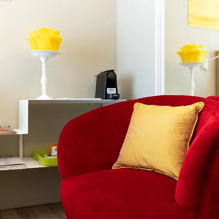 Guest house Five By Capri 5 Senses