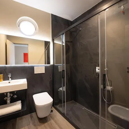 Five By Capri 5 Senses בית הארחה